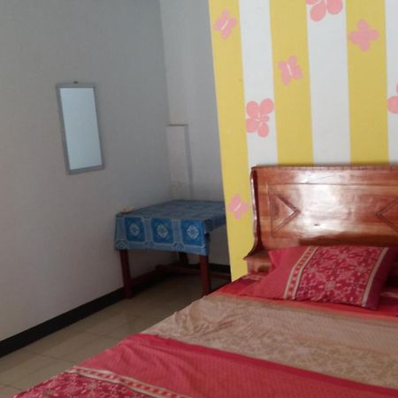 Ekas Beach Guesthouse Mitra Reddoorz 部屋 写真